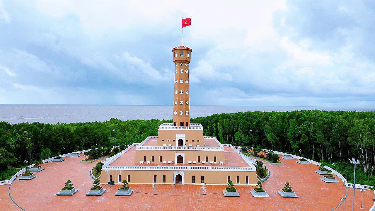 Cột cờ Hà Nội Tại Mũi Cà Mau