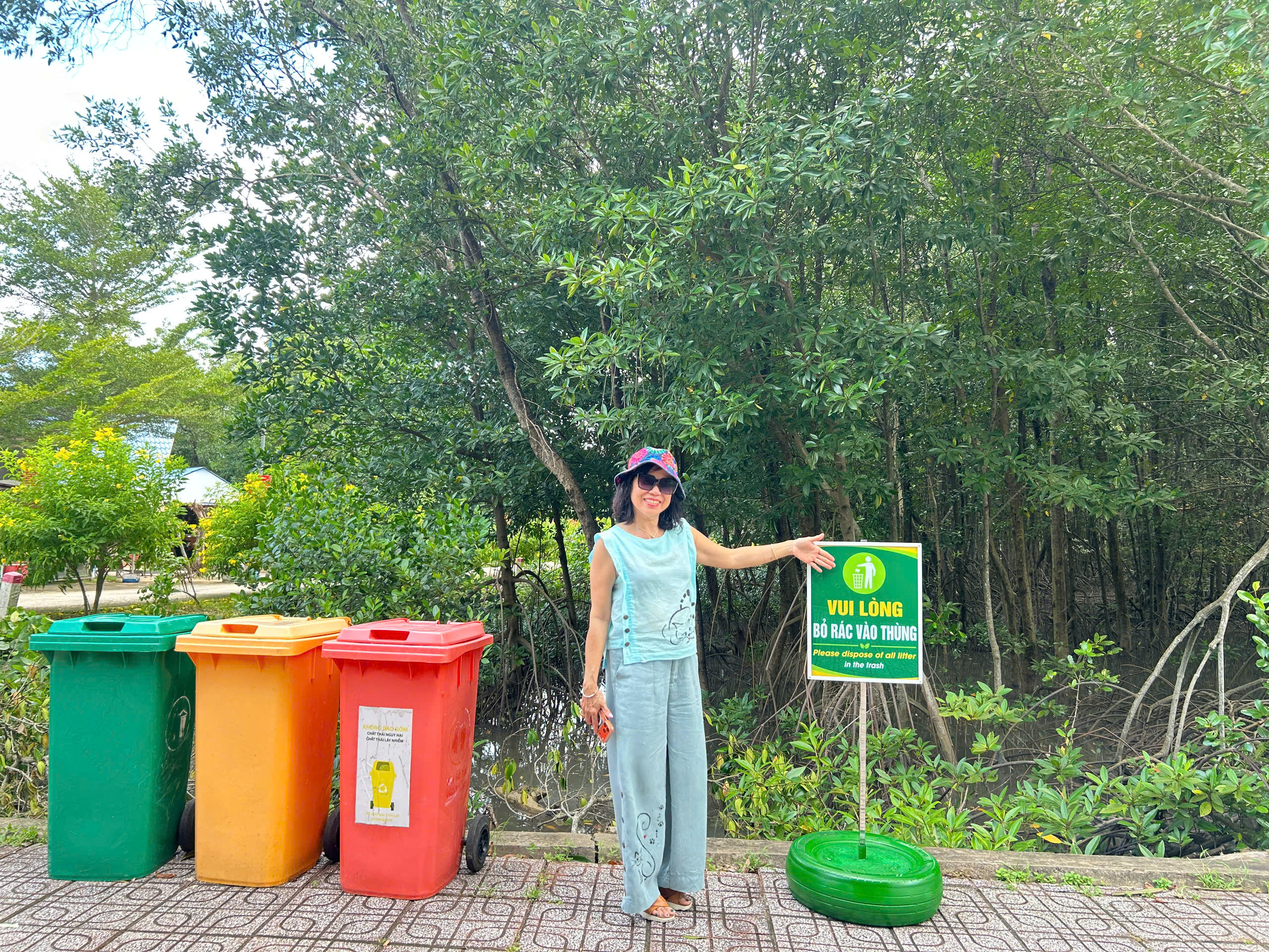 CHUNG TAY GIỮ GÌN MÔI TRƯỜNG XANH TẠI KHU DU LỊCH MŨI CÀ MAU